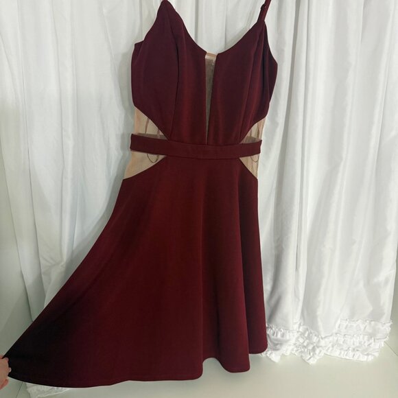 Mystic Burgundy Fit & Flare Dress Sheer Cutouts Adjustable Straps Small - Picture 4 of 8